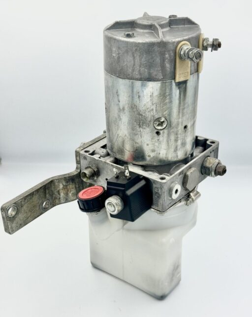 Pompa hydrauliczna z silnikiem 24V BT Toyota LPE LWE SWE - obrazek 2