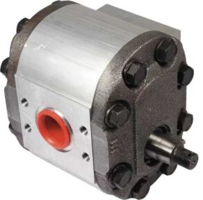 82_03_13_66 Pompa hydrauliczna, New Holland